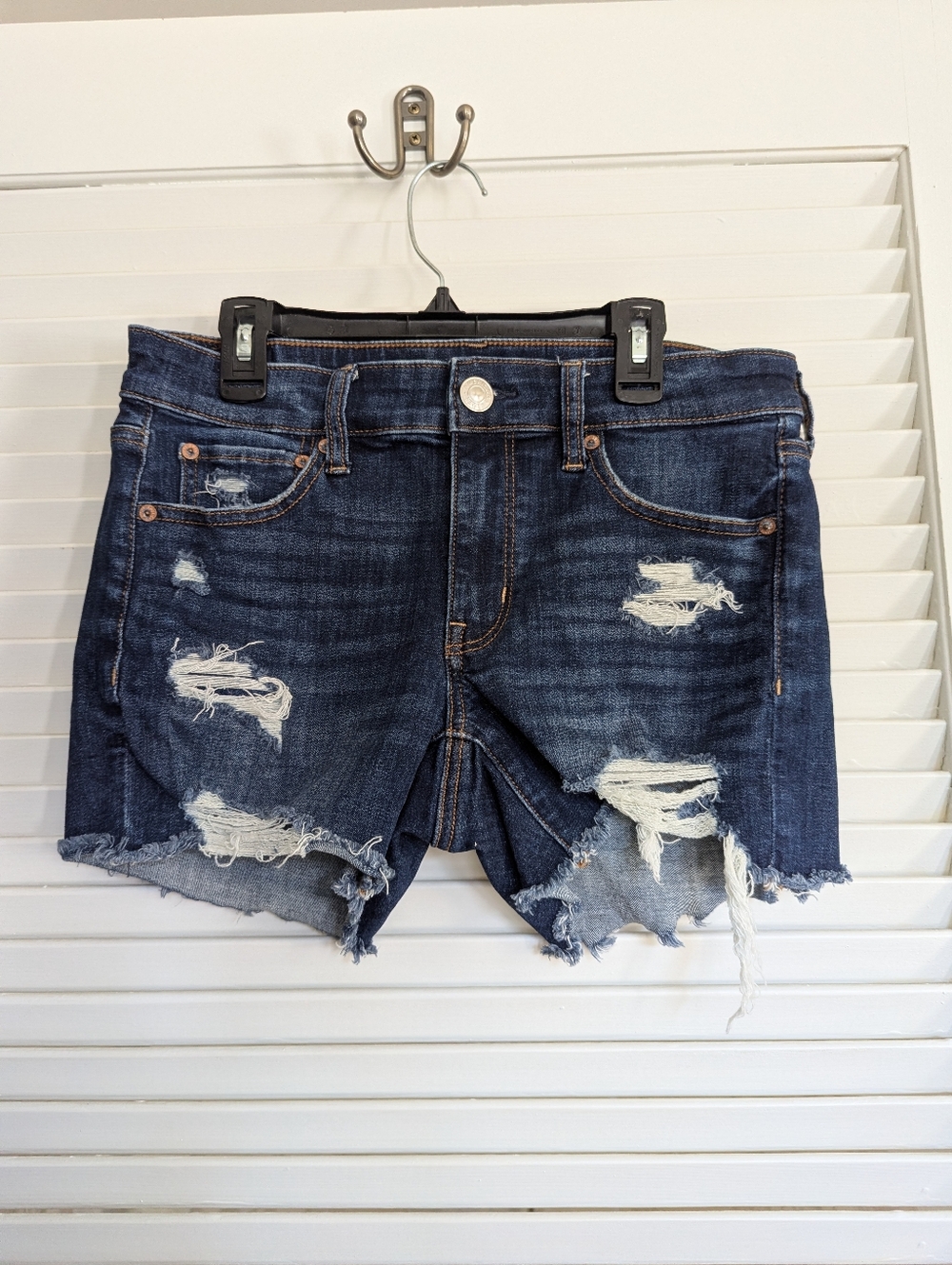 NWOT American Eagle Midi Jean Denim Shorts Size 6